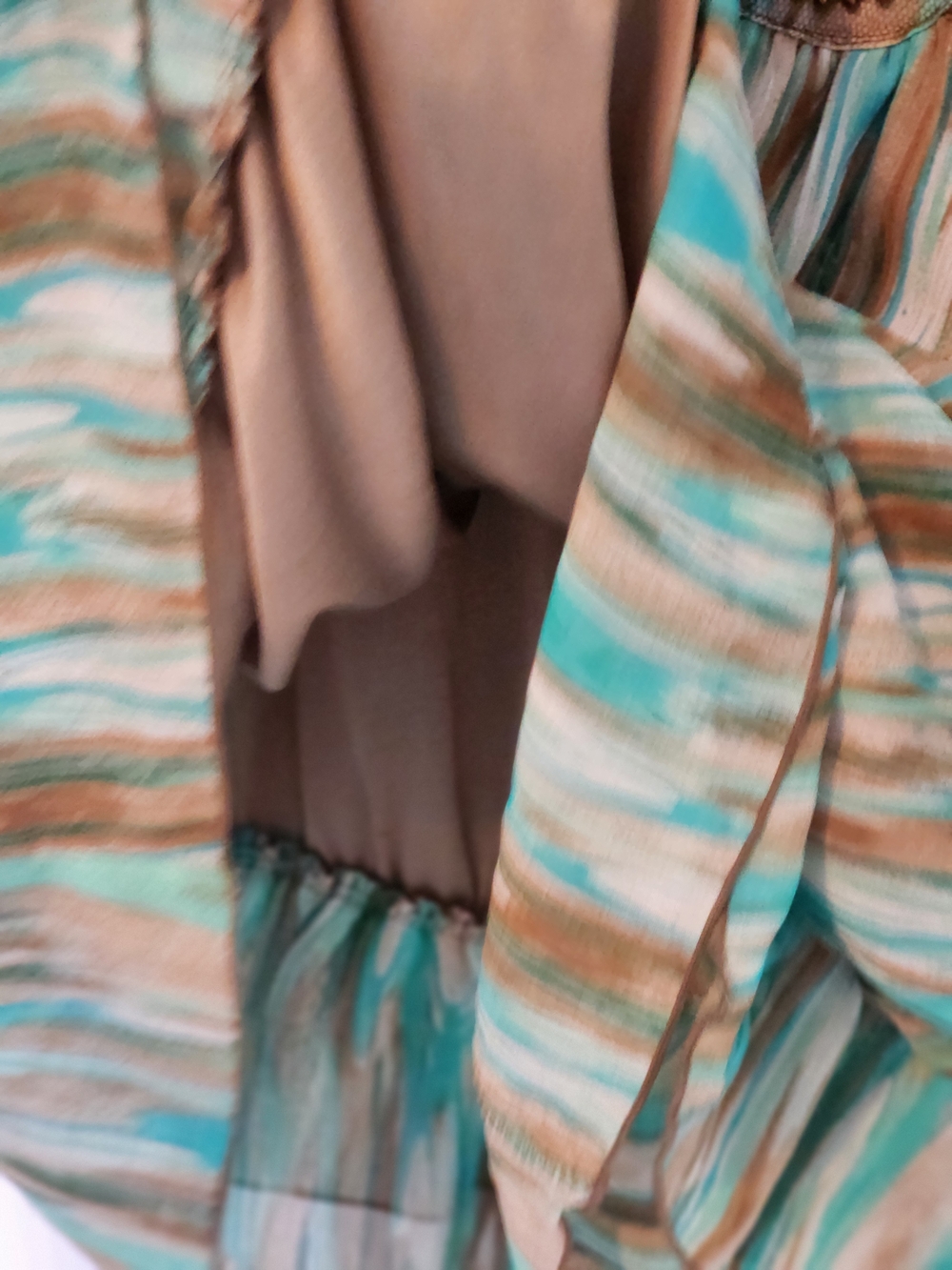 Signature by Larry Levine Teal Tan Beaded V-Neck Sleeveless Lined Top PTP 22" - Picture 9 of 11